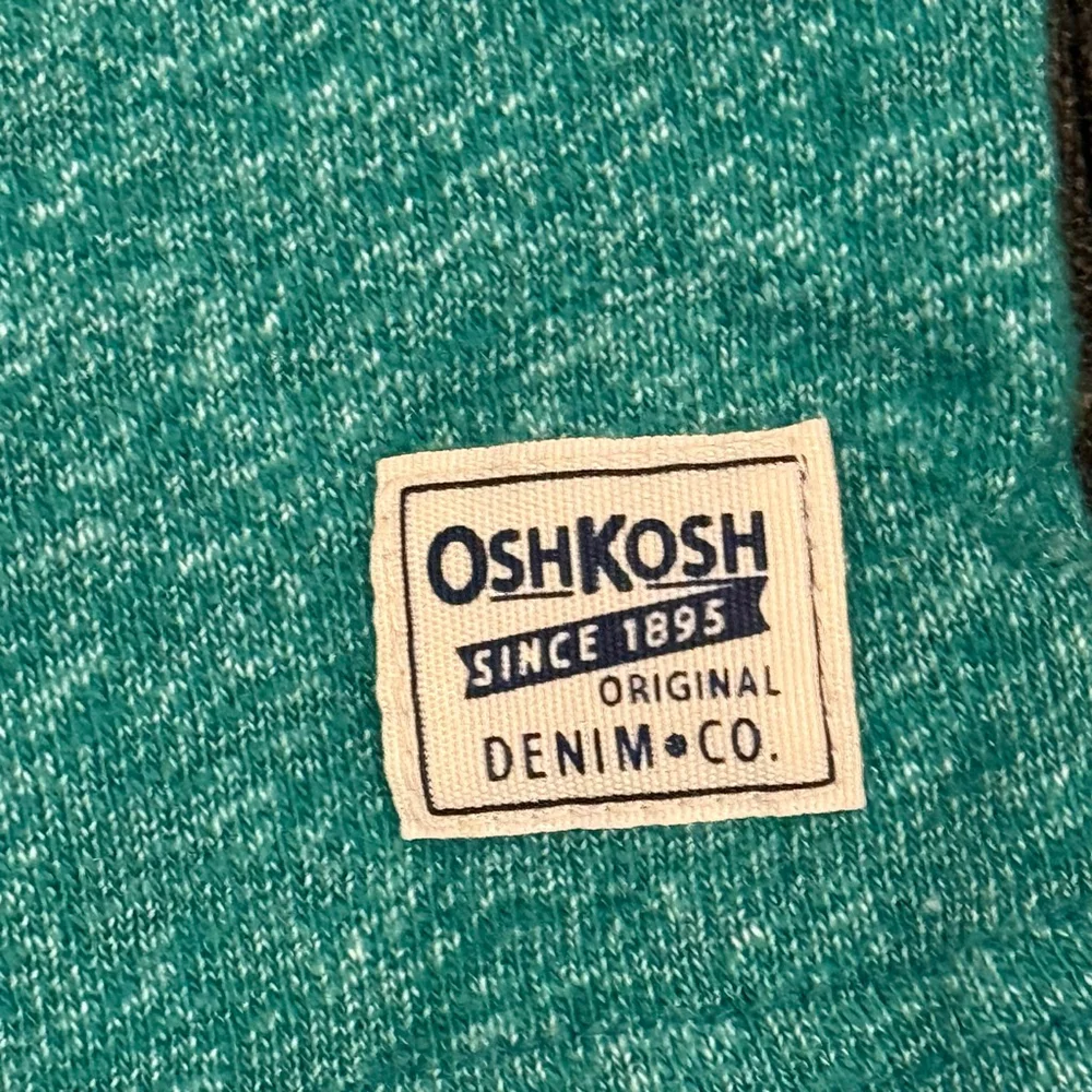 Boys’ OshKosh B’gosh Sweater Top Size 5